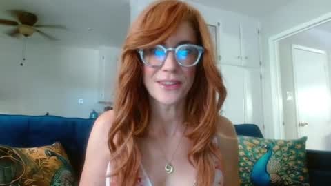 Queen Amber online show from August 6, 2026, 11:39 pm