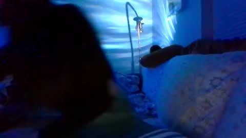 queenbee6269 online show from January 18, 2026, 2:26 am