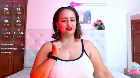 queendesiree_ online show from January 5, 2026, 7:28 pm