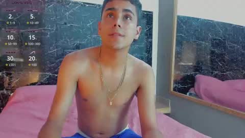 queenie_quinn09 online show from February 19, 2025, 3:16 pm