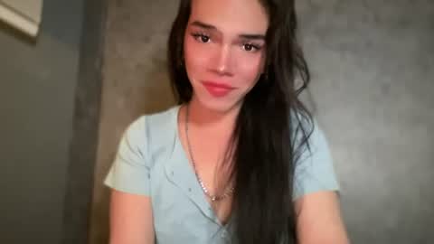 QUEEN online show from June 20, 2026, 12:47 am
