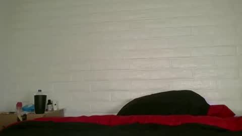 Snapshot of queenofmen33 chatting on March 15, 2026, 9:54 pm queenofmen33 online show from March 15, 2026, 9:54 pm