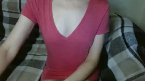 Snapshot of queenoftenderness chatting on December 11, 2024, 5:04 pm queenoftenderness online show from December 11, 2024, 5:04 pm