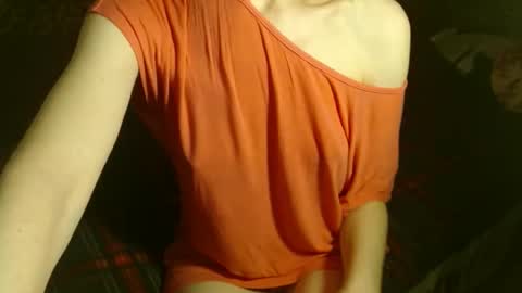 Snapshot of queenoftenderness chatting on March 7, 2025, 7:16 pm queenoftenderness online show from March 7, 2025, 7:16 pm