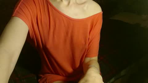 Snapshot of queenoftenderness chatting on March 10, 2025, 6:45 pm queenoftenderness online show from March 10, 2025, 6:45 pm