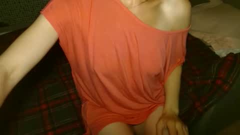 Snapshot of queenoftenderness chatting on September 8, 2025, 6:07 pm queenoftenderness online show from September 8, 2025, 6:07 pm