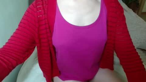 queenoftenderness online show from February 10, 2026, 11:47 am