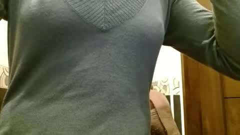 queenoftenderness online show from February 27, 2026, 8:42 pm