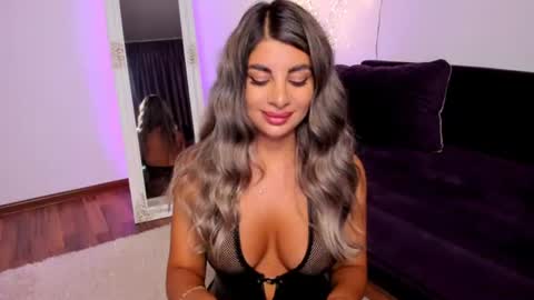 Queennofyuredreams online show from August 8, 2026, 10:34 pm