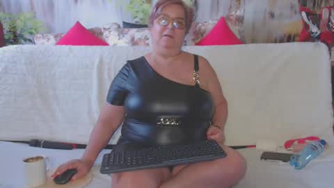 Snapshot of queenpammy chatting on January 7, 2025, 10:54 am QueenPammy online show from January 7, 2025, 10:54 am