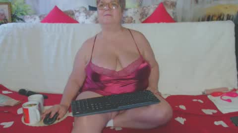 Snapshot of queenpammy chatting on January 16, 2025, 1:58 pm QueenPammy online show from January 16, 2025, 1:58 pm