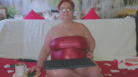 Snapshot of queenpammy chatting on January 20, 2025, 1:32 pm QueenPammy online show from January 20, 2025, 1:32 pm