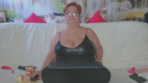 Snapshot of queenpammy chatting on January 27, 2025, 10:06 am QueenPammy online show from January 27, 2025, 10:06 am