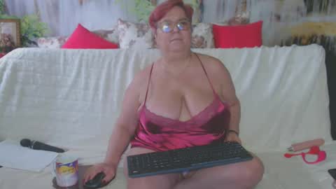 Snapshot of queenpammy chatting on January 31, 2025, 10:52 am QueenPammy online show from January 31, 2025, 10:52 am