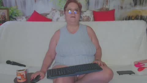 Snapshot of queenpammy chatting on February 2, 2025, 6:37 am QueenPammy online show from February 2, 2025, 6:37 am