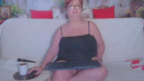 Snapshot of queenpammy chatting on February 16, 2025, 6:10 am QueenPammy online show from February 16, 2025, 6:10 am