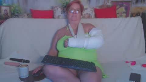 Snapshot of queenpammy chatting on February 25, 2025, 1:17 pm QueenPammy online show from February 25, 2025, 1:17 pm