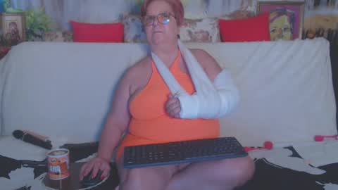 Snapshot of queenpammy chatting on February 27, 2025, 8:28 am QueenPammy online show from February 27, 2025, 8:28 am
