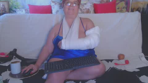Snapshot of queenpammy chatting on March 4, 2025, 12:33 pm QueenPammy online show from March 4, 2025, 12:33 pm