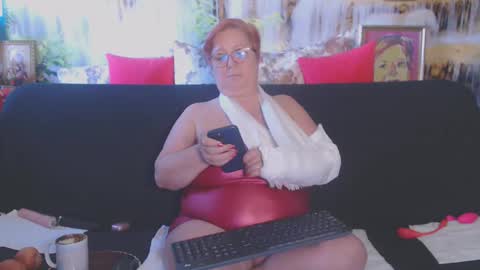 Snapshot of queenpammy chatting on March 8, 2025, 10:32 am QueenPammy online show from March 8, 2025, 10:32 am