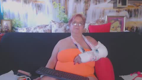 Snapshot of queenpammy chatting on March 10, 2025, 9:10 am QueenPammy online show from March 10, 2025, 9:10 am