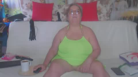 Snapshot of queenpammy chatting on September 28, 2025, 6:52 am QueenPammy online show from September 28, 2025, 6:52 am