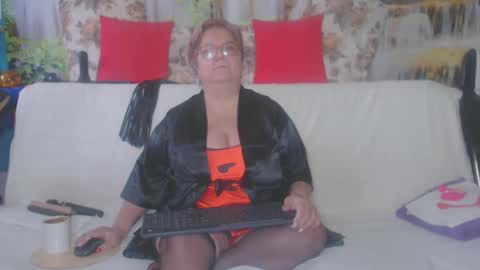 Snapshot of queenpammy chatting on October 1, 2025, 4:40 am QueenPammy online show from October 1, 2025, 4:40 am
