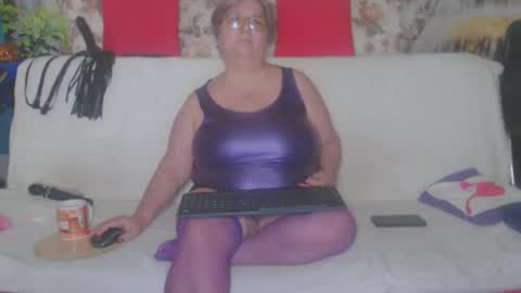 Snapshot of queenpammy chatting on October 8, 2025, 6:11 am QueenPammy online show from October 8, 2025, 6:11 am