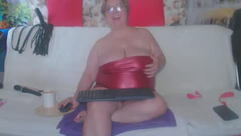 Snapshot of queenpammy chatting on October 9, 2025, 7:50 am QueenPammy online show from October 9, 2025, 7:50 am