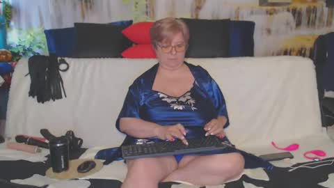 QueenPammy online show from April 5, 2026, 5:15 am