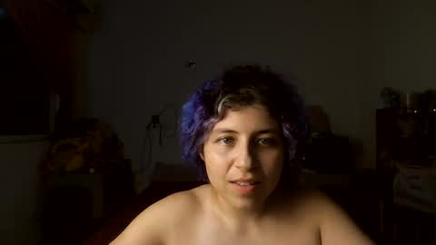 QueenRainStar online show from November 7, 2025, 6:02 am