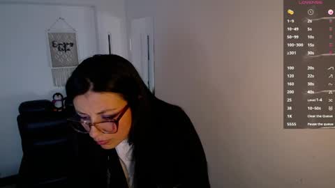 queenrose94 online show from June 9, 2026, 8:31 pm