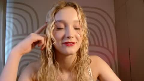 Serena XoXo online show from June 7, 2026, 3:38 pm