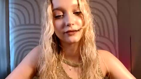 Serena XoXo online show from July 6, 2026, 3:03 pm