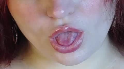 Queen Stasy online show from November 17, 2025, 7:30 pm