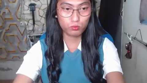 Snapshot of queensteffi chatting on June 22, 2026, 8:28 pm queensteffi online show from June 22, 2026, 8:28 pm