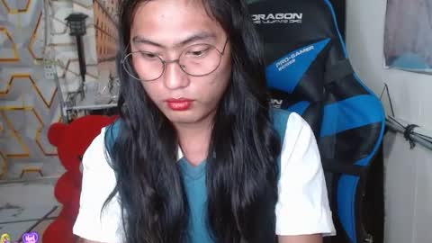Snapshot of queensteffi chatting on June 25, 2026, 8:24 pm queensteffi online show from June 25, 2026, 8:24 pm