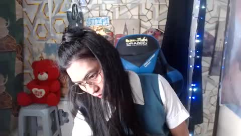 Snapshot of queensteffi chatting on August 3, 2026, 8:34 pm queensteffi online show from August 3, 2026, 8:34 pm
