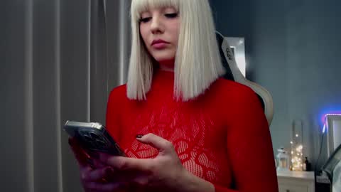 Snapshot of queensy_sins_x chatting on January 31, 2025, 4:06 pm Queensy online show from January 31, 2025, 4:06 pm