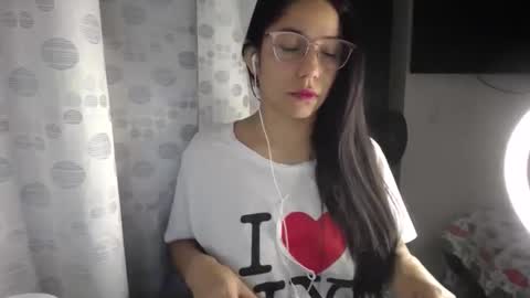 Paola online show from March 21, 2026, 4:06 am