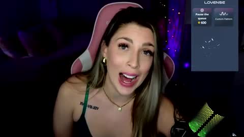 Snapshot of queenx_lexy chatting on December 15, 2024, 11:53 pm queenx_lexy online show from December 15, 2024, 11:53 pm