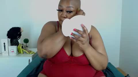 QUEENxJESSI online show from October 26, 2025, 8:48 pm