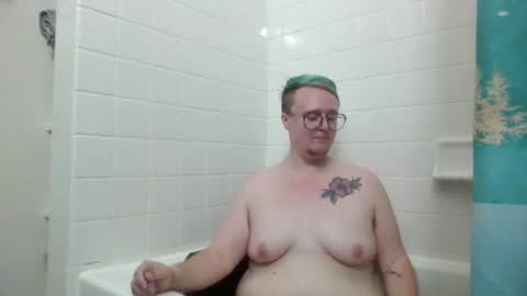 queerlyjaz online show from September 14, 2025, 6:40 pm