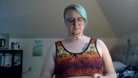 queerlyjaz online show from October 12, 2025, 11:04 pm