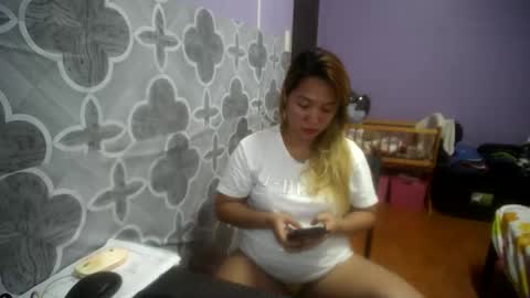 quelly40 online show from September 18, 2025, 5:04 pm