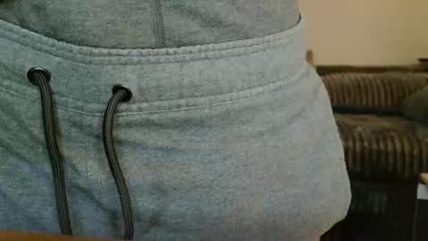 DaddyDreams online show from April 28, 2026, 7:35 am