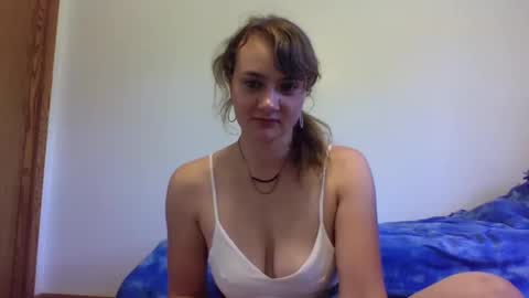 Snapshot of quicklikabunny chatting on June 6, 2026, 7:07 pm quicklikabunny online show from June 6, 2026, 7:07 pm