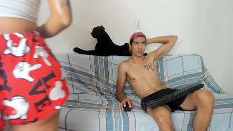 QuinnAndPuma online show from February 23, 2025, 4:07 am