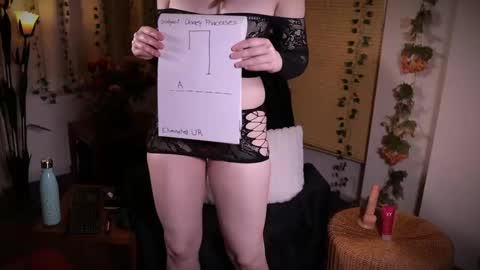 QuinnMonroe online show from December 4, 2024, 7:23 pm