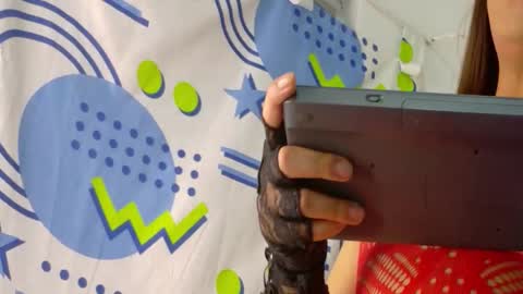 quuen_valery online show from March 26, 2026, 8:53 am